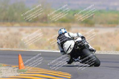 media/Oct-09-2022-SoCal Trackdays (Sun) [[95640aeeb6]]/Turn 14 Backside (1125am)/